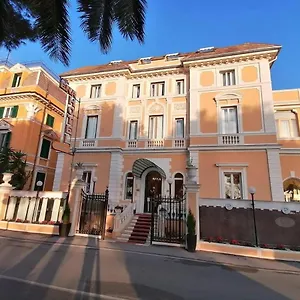 ena-hotel.hotelitalianriviera.com/